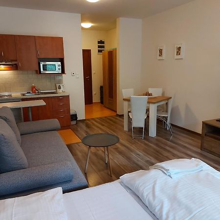 Fatrapark 2 Apartments Hrabovo - Hlavna Recepcia Ruzomberok Buitenkant foto