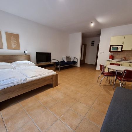 Fatrapark 2 Apartments Hrabovo - Hlavna Recepcia Ruzomberok Buitenkant foto