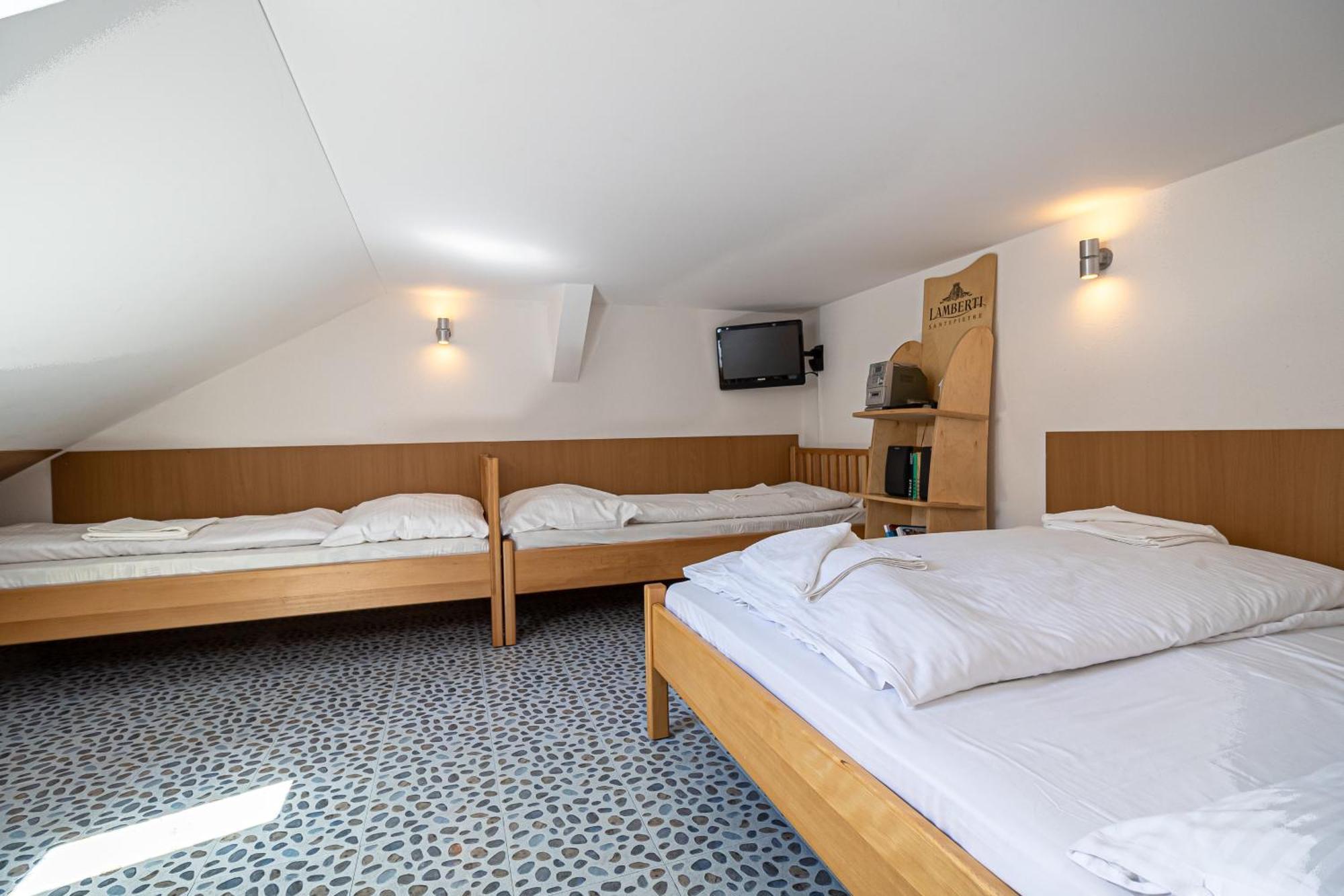 Fatrapark 2 Apartments Hrabovo - Hlavna Recepcia Ruzomberok Kamer foto